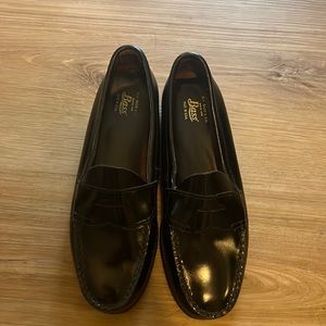 WOMEN’S BASS WEEJUNS